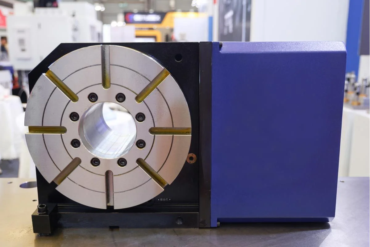Fourth - axis CNC rotary table